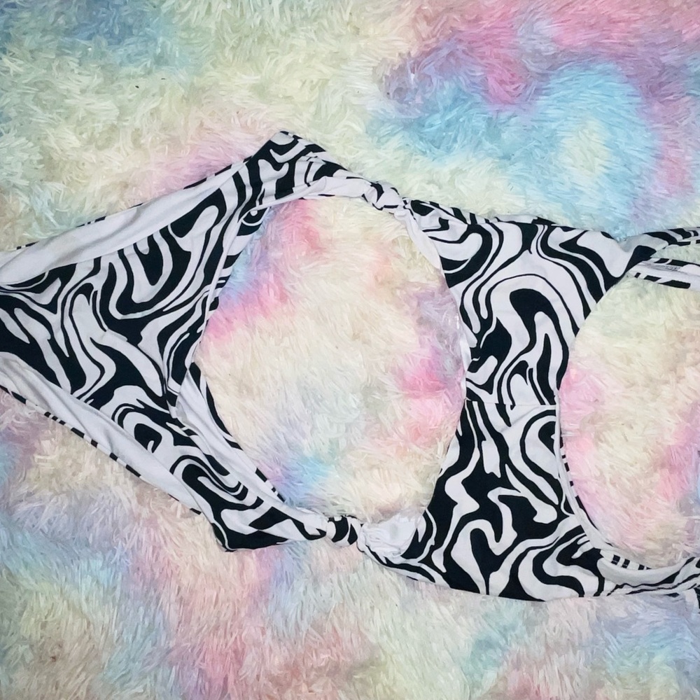 Zebra swim wear ‼️